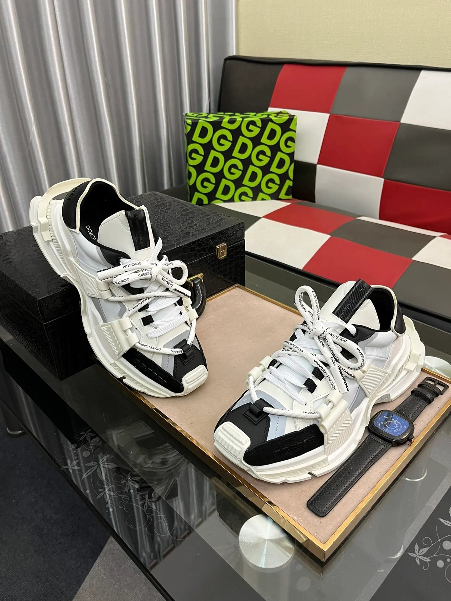 Ex-factory price 680⌚️⌚️New product ••D&G•Dolce & Gabbana ✔️High-end men’s 👔Sports and casual shoes! Original items from top counters •••Original imported cowhide, tongue with brand LOGO➕imported cowhide lining, cowhide feet➕original DG logo outsole! Size: 36-46